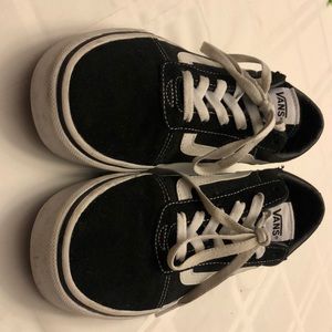 Women’s size 10 Vans
